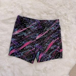 Girls gymnastics/dance Danskin Now shorts